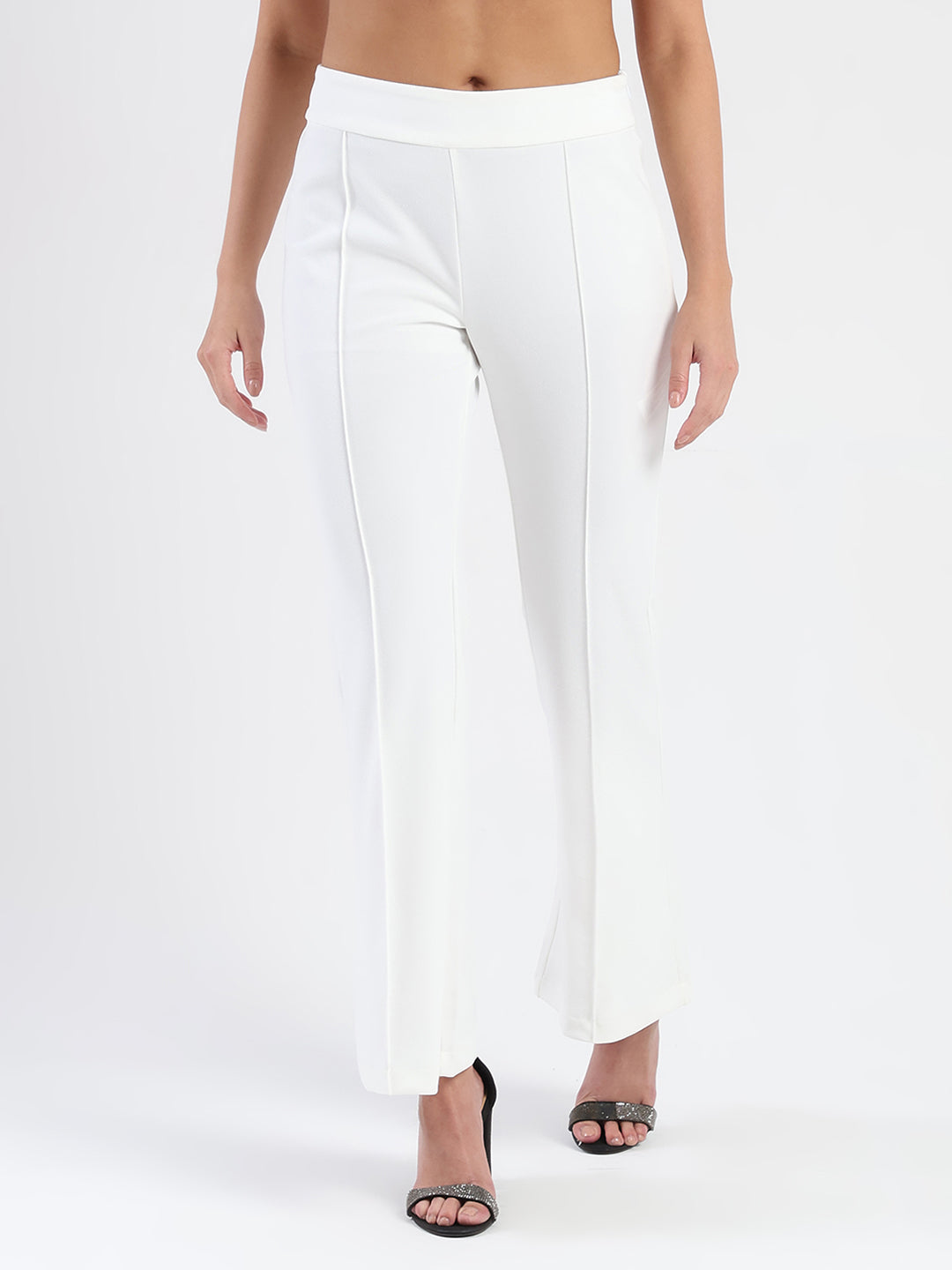 Madame Side Zipper Flared White Knitted Moss Trousers color swatch