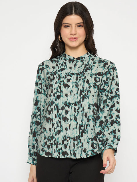 Madame Button Detailed Printed Green Chambray Top