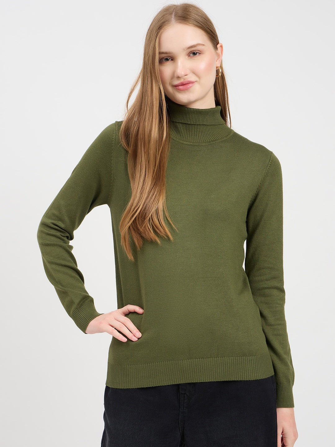 Madame Designer Olive Sweater color swatch