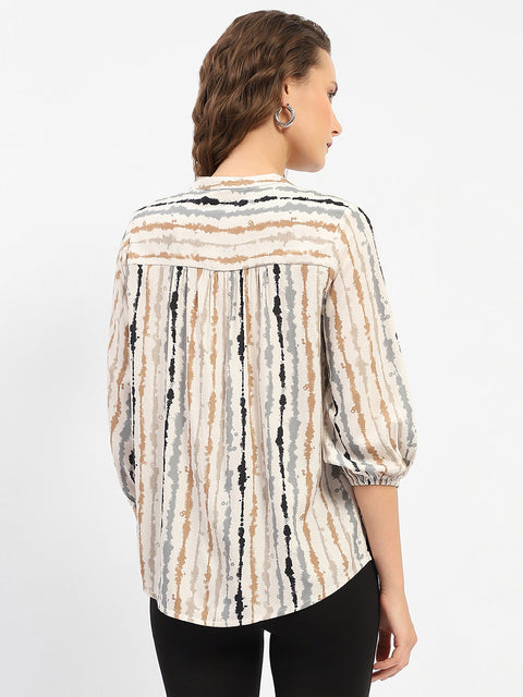 Madame Abstract Print Off-White Regular Top