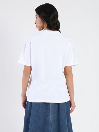 Madame Accessory Patch Detail Graphic Print White T-shirt