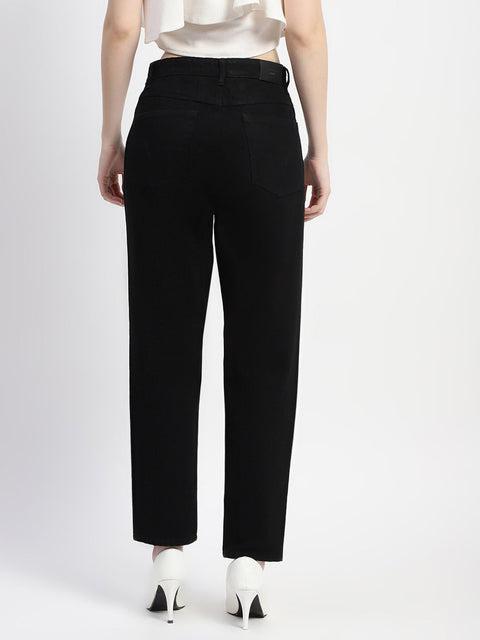 Madame Straight Fit Solid Black Denim