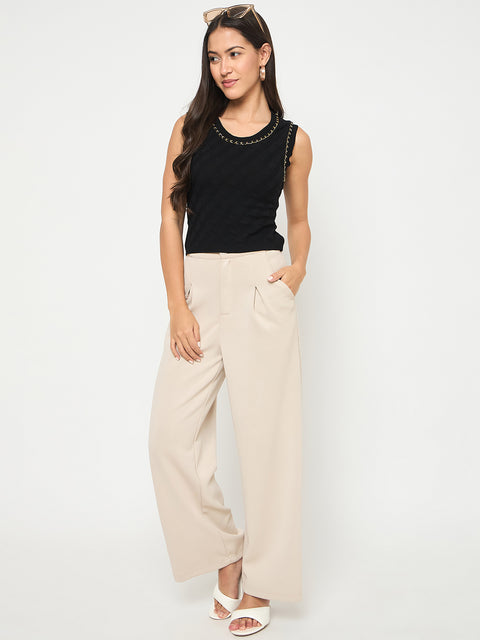 Madame Chain Accented Sleeveless Black Knitted Top